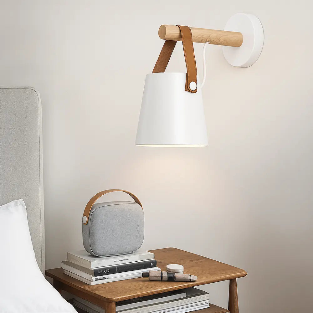 Applique murale scandinave en bois et cuir – Design moderne