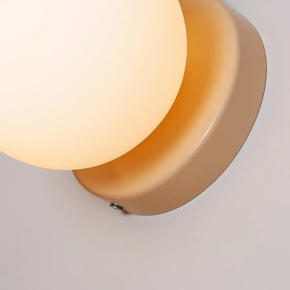 Applique murale LED en verre opale – Style scandinave et chaleureux