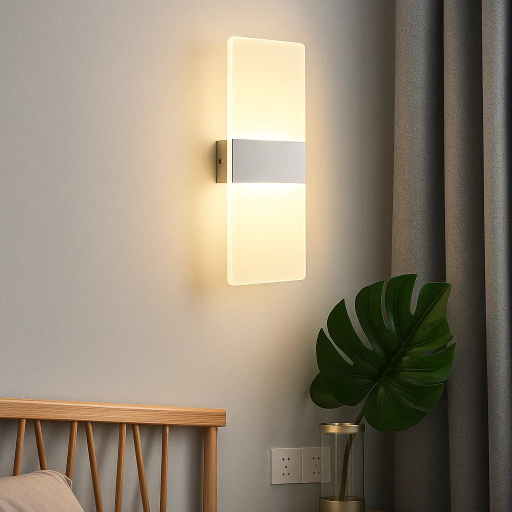 Applique murale design en métal brossé – Lumière douce, pour déco murale élégante