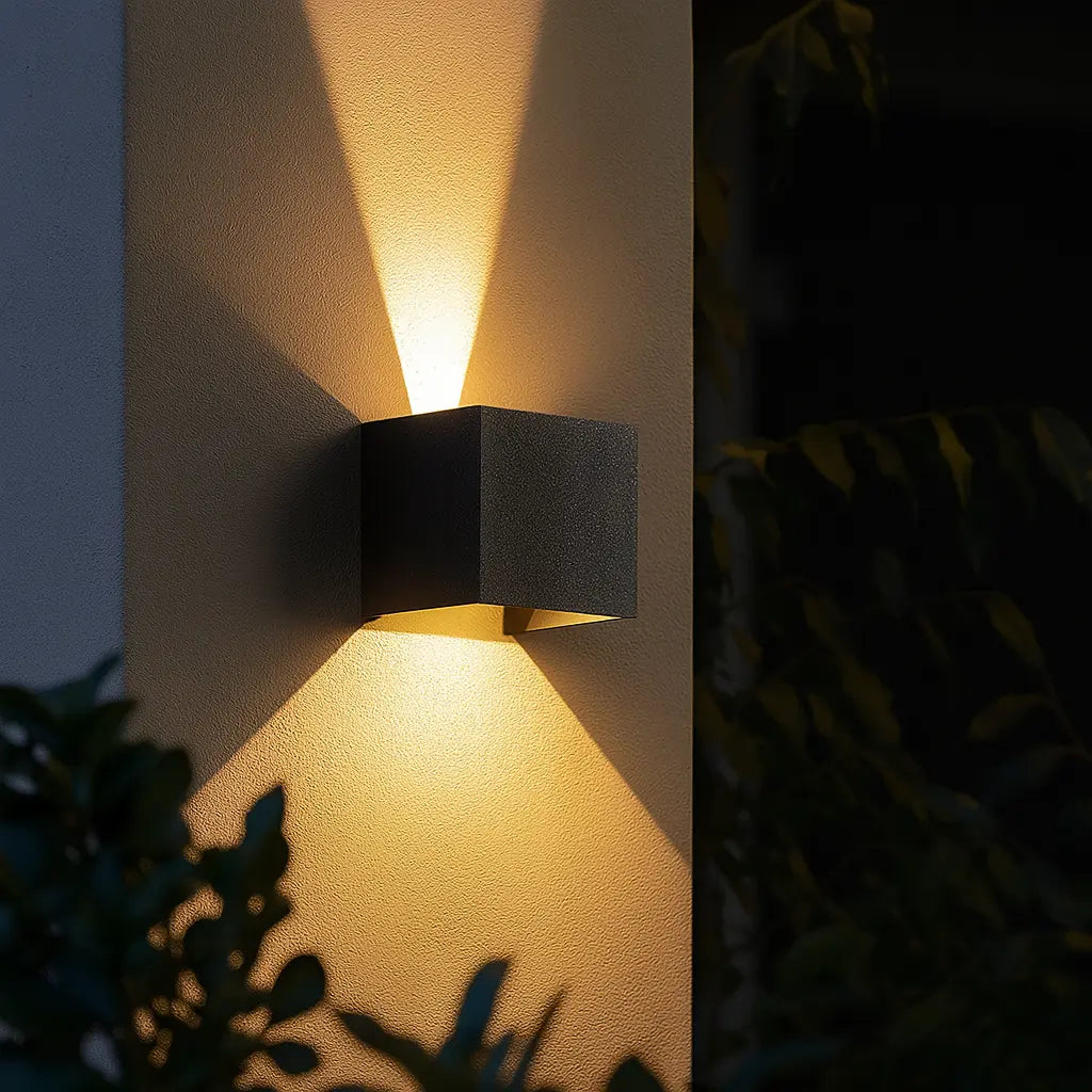 Applique murale extérieure LED design noir – Étanche IP65 lumière haut bas