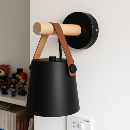 Applique murale scandinave en bois et cuir – Design moderne