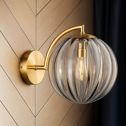 Applique murale en laiton avec globe en verre – Design rétro chic
