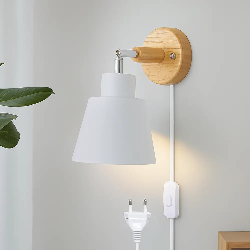 Applique murale minimaliste bois et métal – interrupteur sur câble