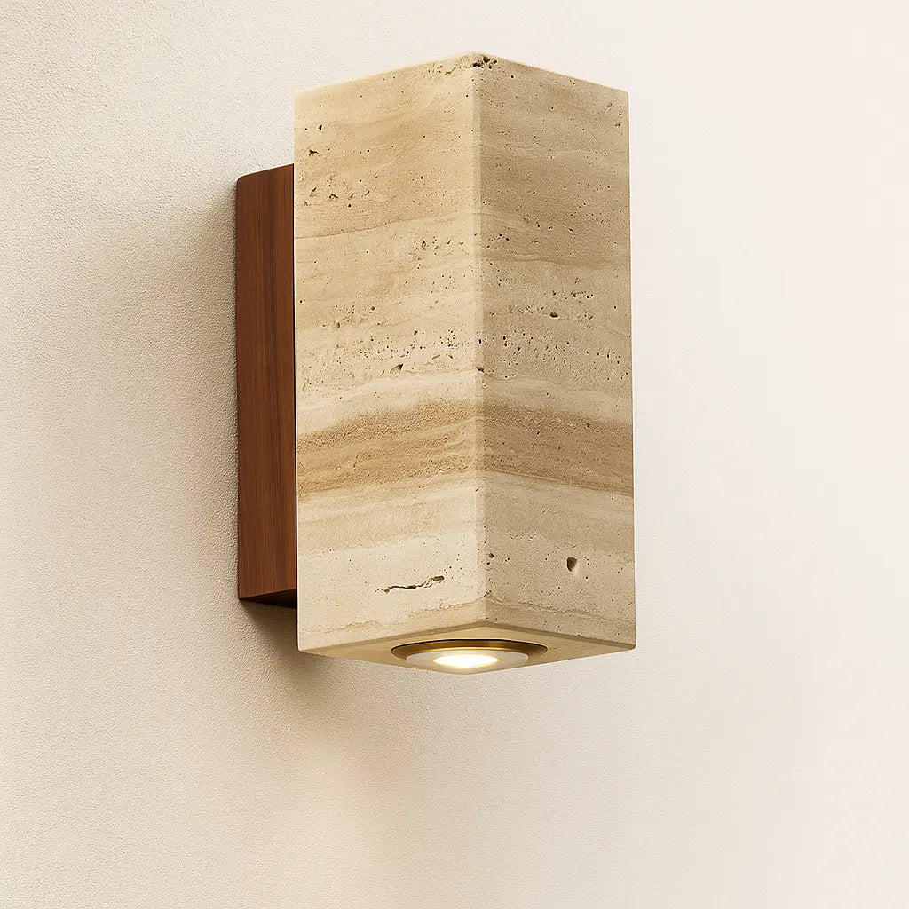 Applique murale LED en travertin – Base bois, blanche – Style Wabi Sabi