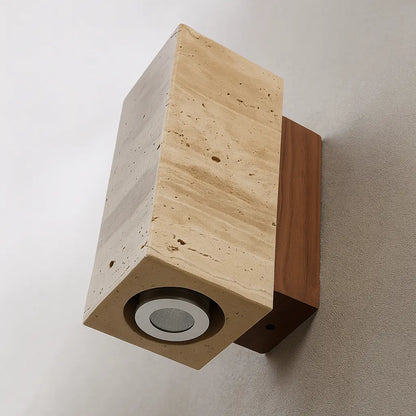 Applique murale LED en travertin – Base bois, blanche – Style Wabi Sabi