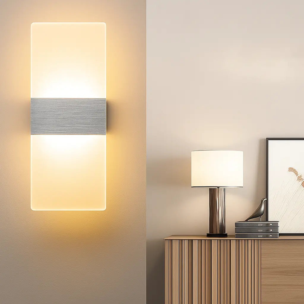 Applique murale design en métal brossé – Lumière douce, pour déco murale élégante