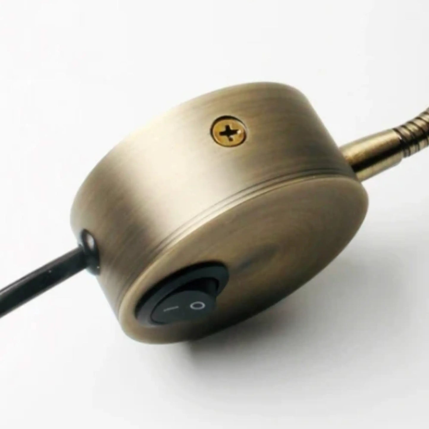 Applique murale LED orientable col de cygne avec prise – lecture ou chevet