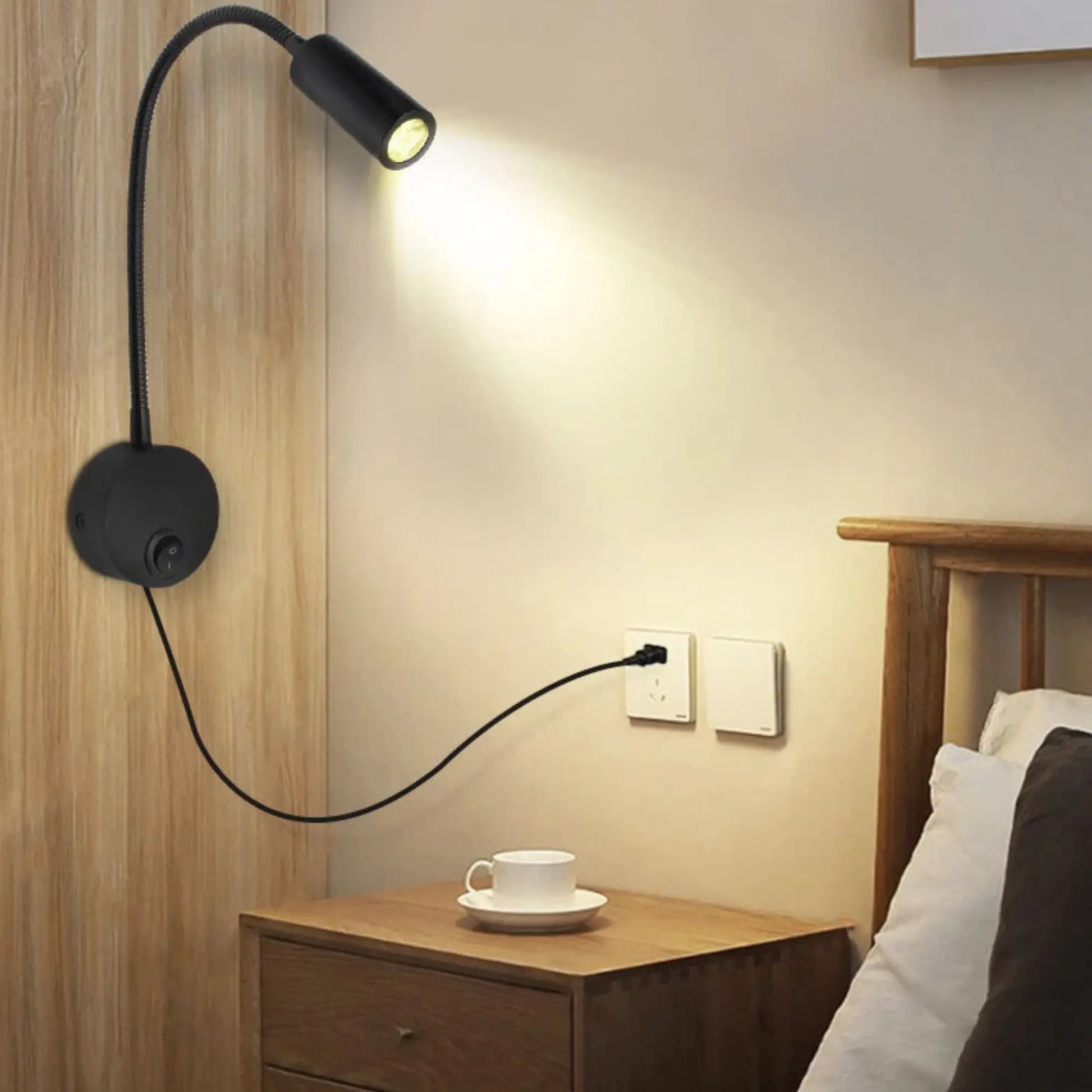 Applique murale LED orientable col de cygne avec prise – lecture ou chevet
