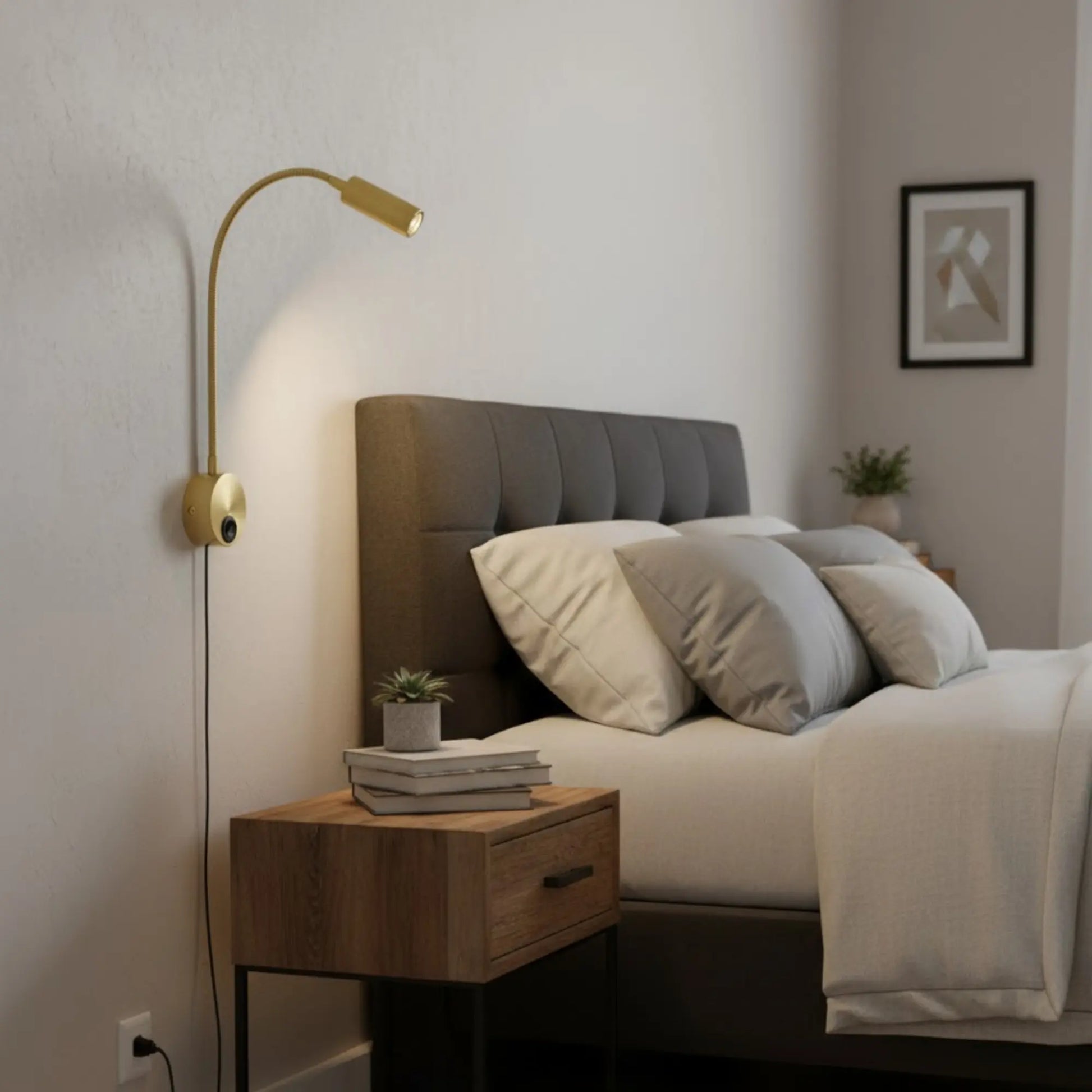 Applique murale LED orientable col de cygne avec prise – lecture ou chevet