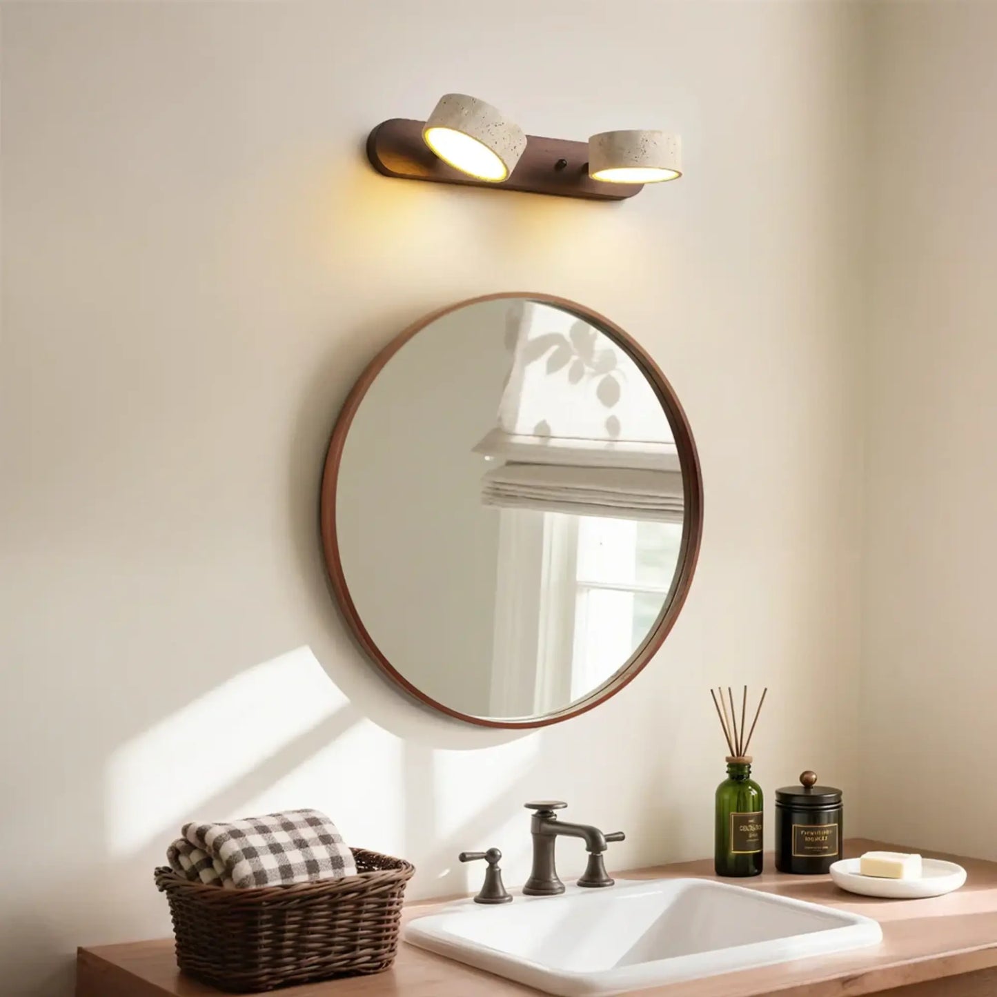 Applique murale LED salle de bain – Bois clair & travertin, design minimaliste