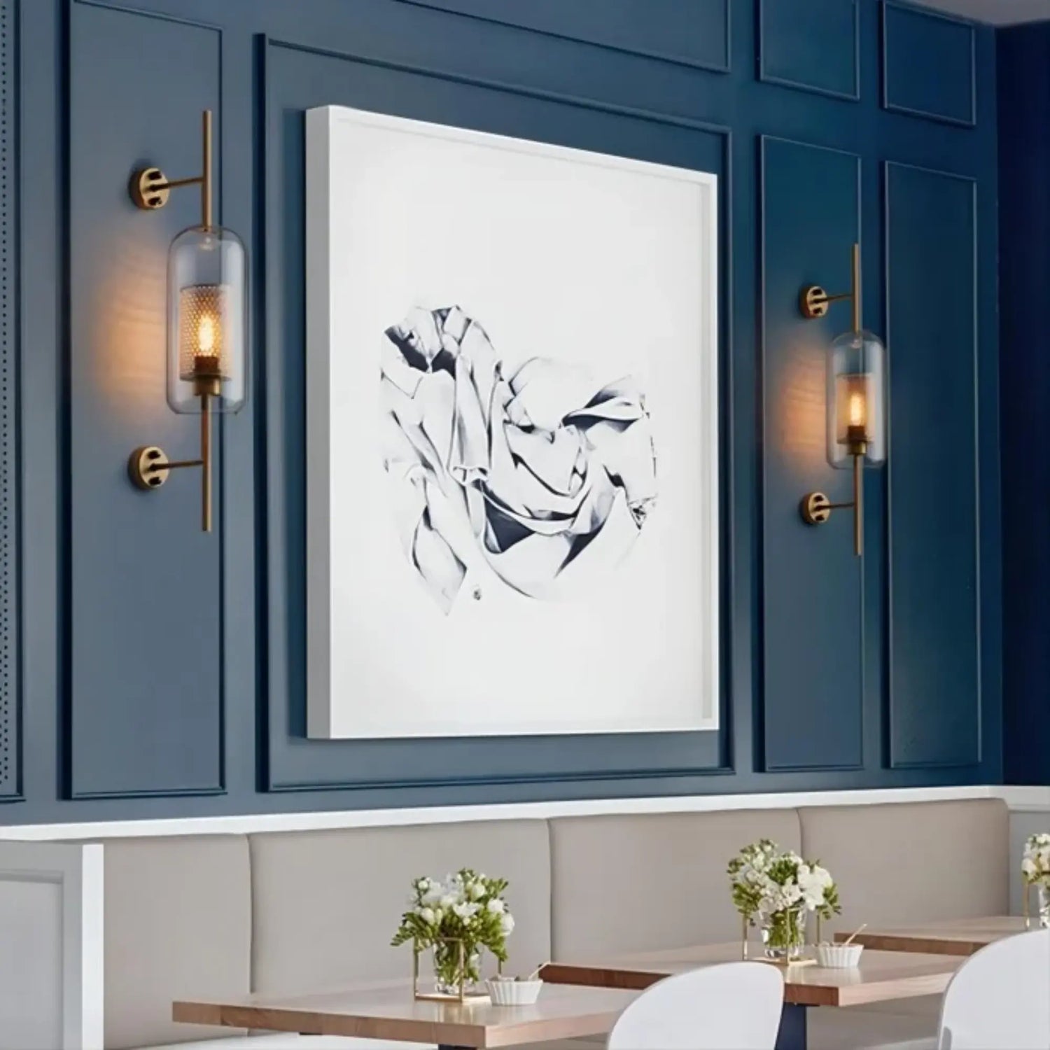 Applique murale moderne en verre – design tube vertical ajouré