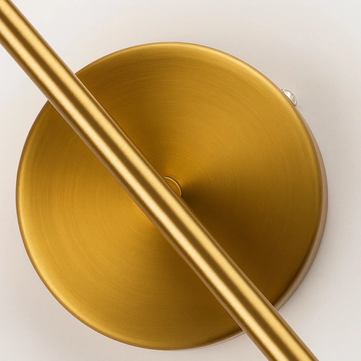 Applique murale moderne en verre – design tube vertical ajouré