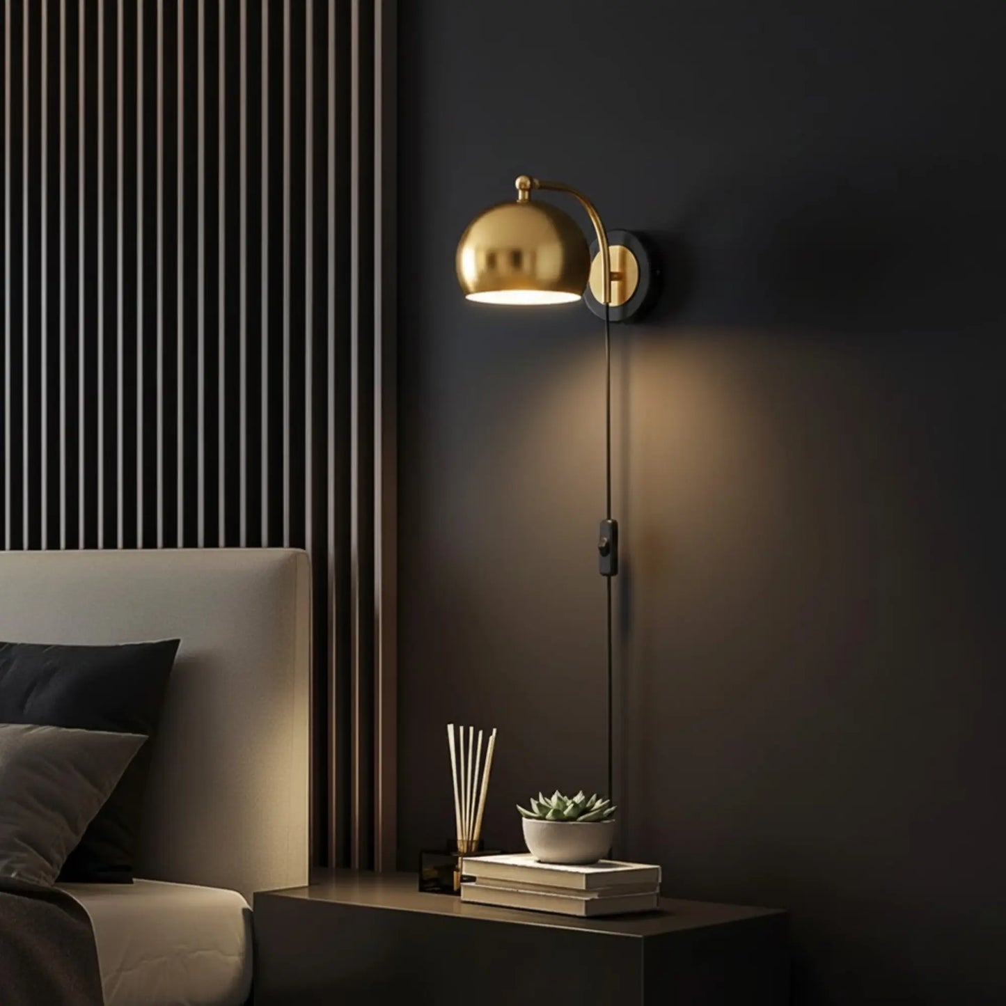 Applique murale vintage dorée – design industriel avec câble et interrupteur