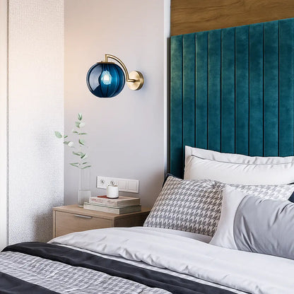 Applique murale en laiton avec globe en verre – Design rétro chic